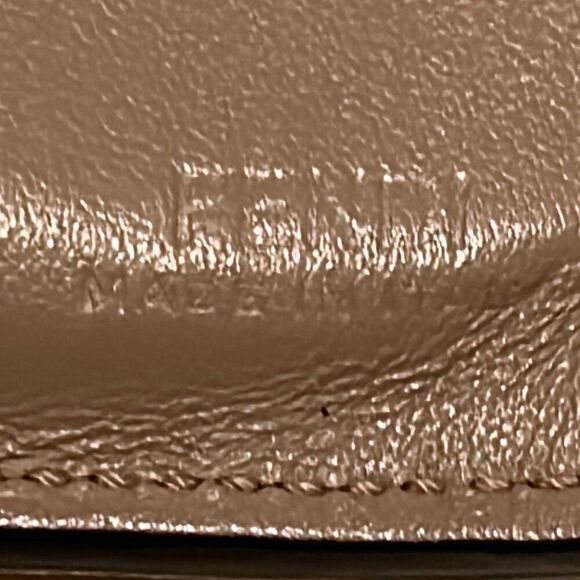 Fendi By The Way Leather Bifold Card Wallet Mauve Pink With Gold Hardware Small - Picture 13 of 15